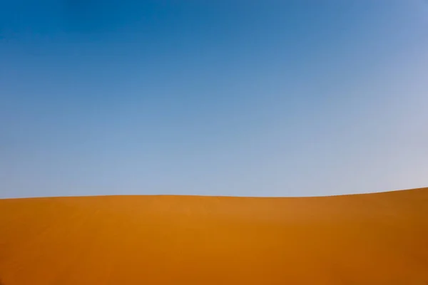 의사하라 사막에 언덕의 표면을 선명하게 — 스톡 사진
