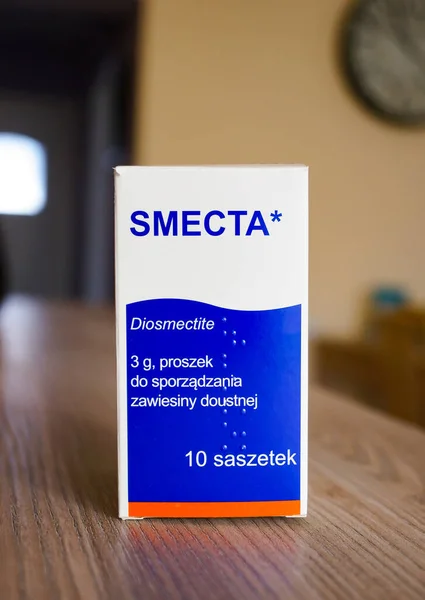 Poz Polonia Nov 2015 Smecta Medicina Una Caja Sobre Una — Foto de Stock