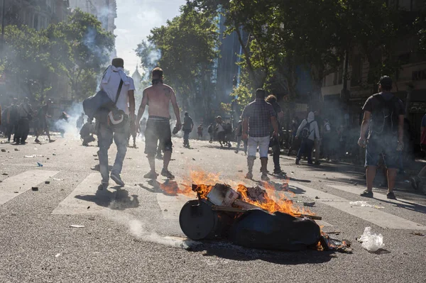 Buenos Aires Argentina Dezembro 2017 Manifestantes Entram Confronto Com Polícia — Fotografia de Stock