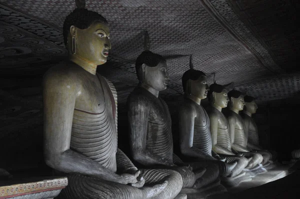 Les Statues Bouddha Dans Temple Dambulla — Photo