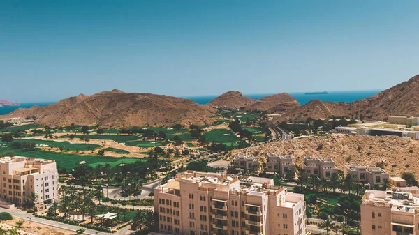 Vinkelbild Kullar Och Byggnader Qurm Oman — Stockfoto