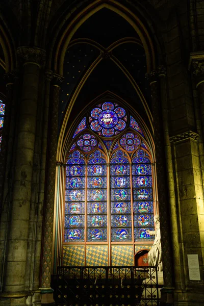 Gros Plan Arche Avec Fenêtre Mosaïque Dans Duomo Milano Italie — Photo