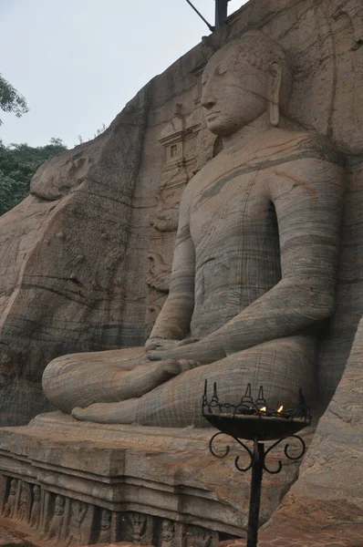 Gal Vihara Sri Lanka Daki Buda Heykeli — Stok fotoğraf