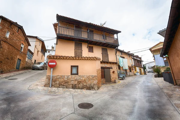 Madrigal Vera Espanha Nov 2019 Vista Cidade Rua Casas Edifícios — Fotografia de Stock