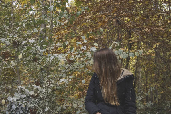 Shallow Focus Shot Young Female Black Jacket Autumnal Forest Background — Stock Photo, Image