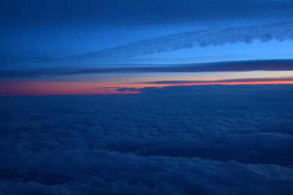 Захоплюючий Вид Красиві Білі Хмари Вид Зверху Заході Сонця — стокове фото
