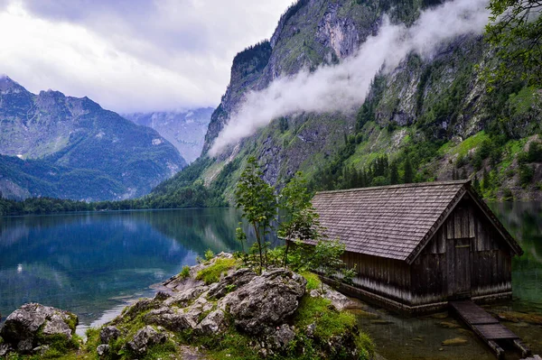 Een Prachtig Shot Van Een Houten Huis Nationaal Park Berchtesgaden — Stockfoto