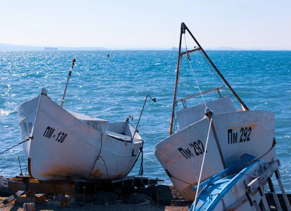 Маленькие Рыбацкие Лодки Пляже Гавани — стоковое фото