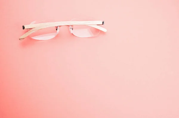 Nahaufnahme Einer Brille Auf Pastellfarbenem Hintergrund — Stockfoto