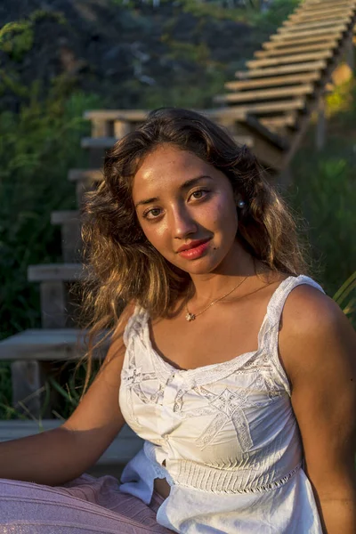 Shallow Focus Shot Young Caucasian Female Posing Camera — Stock Photo, Image