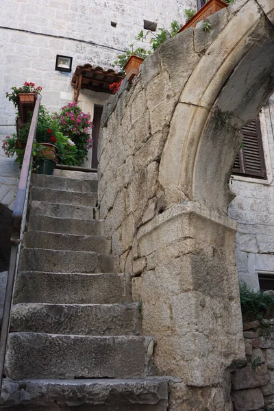 Ein Innenhof Trogir Die Architektur Der Altstadt — Stockfoto