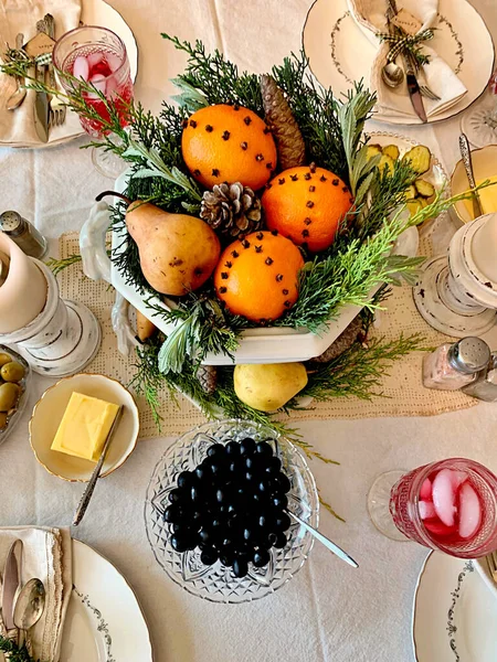 Christmas Dinner Centerpiece Oranges Cloves Them — Stock Photo, Image