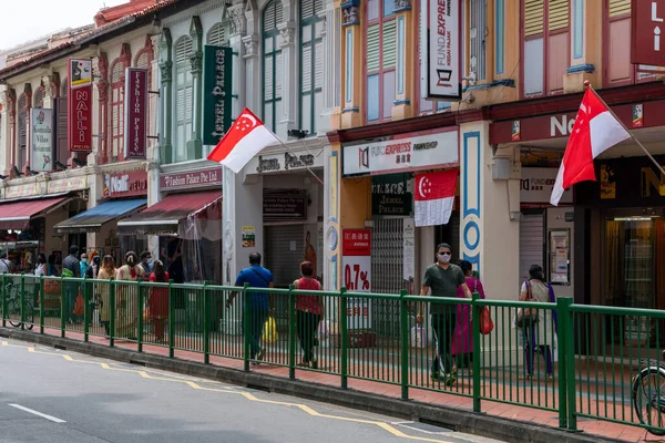 Singapore Singapore Jul 2020 People Walking Road Shophouses Little India — Stock Photo, Image