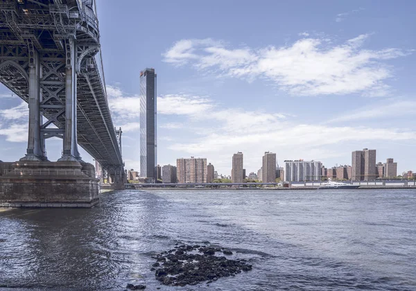 美国白天的曼哈顿大桥 — 图库照片