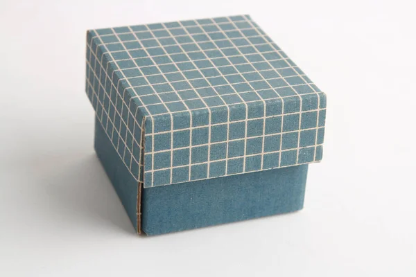 Zbliżenie Ujęcia Niebieskiego Kartonowego Pudełka — Zdjęcie stockowe