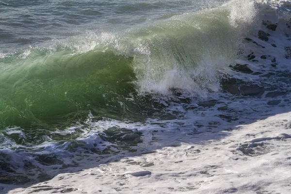 Une Vue Imprenable Sur Les Éclaboussures Des Vagues Mer Sous — Photo