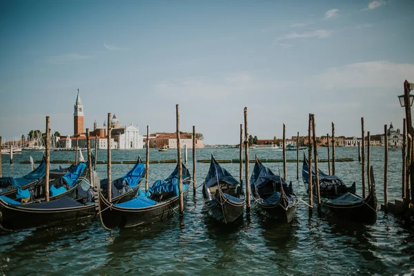 Gondole Traditionnelle Bateaux Service Venise Italie — Photo