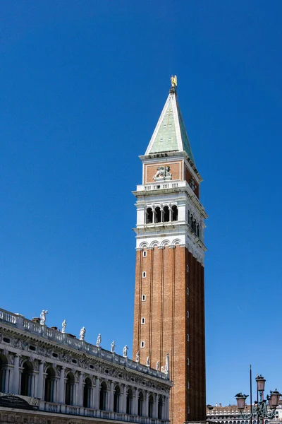 Een Close Van Mark Campanile Venetië Italië Perfect Voor Achtergrond — Stockfoto