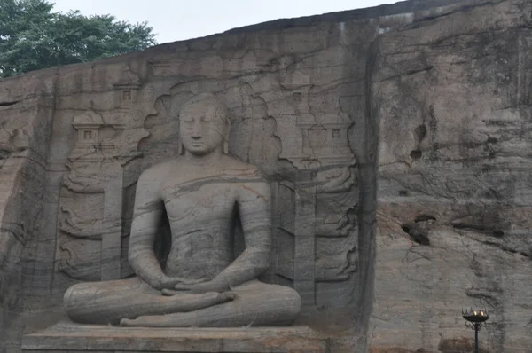 스리랑카 의갈비하라 푸라에 조각상 — 스톡 사진