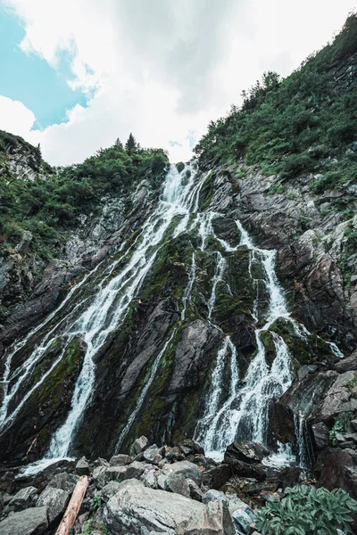 Disparo Vertical Una Cascada Cayendo Cascada — Foto de Stock