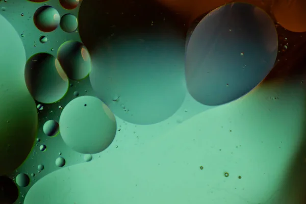 Een Macro Shot Van Kleurrijke Bubbels Een Donkere Achtergrond Perfect — Stockfoto