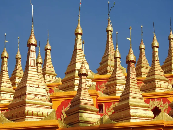 Thanboddhay Pagoda Mandalay Myanmar的一张照片 — 图库照片