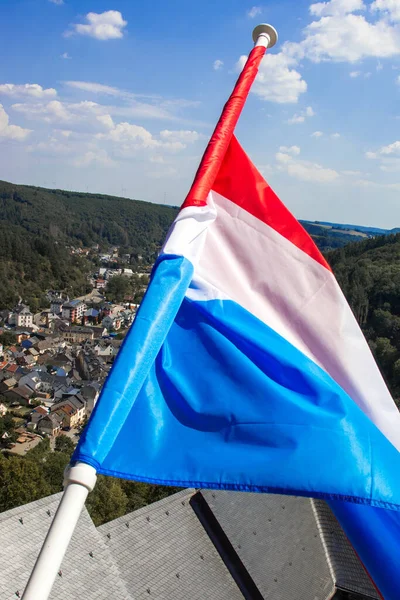 Primer Plano Una Bandera Holandesa Ondeando Viento —  Fotos de Stock