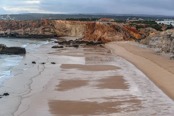 Een Prachtig Shot Van Stenige Formaties Een Strand — Stockfoto