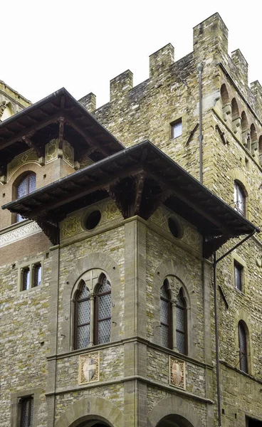 Uma Foto Vertical Edifício Piazza Della Repubblica Florença Itália Durante — Fotografia de Stock