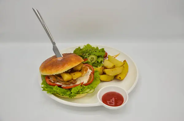 Top View Burger Potatoes Lettuce Ketchup — Stock Photo, Image