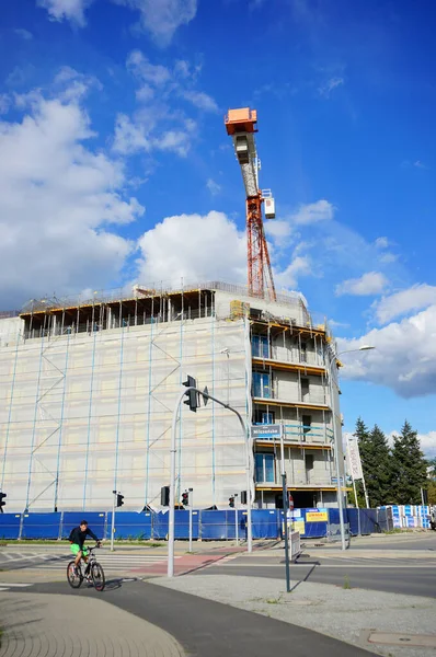 Poland Sep 2020 New Apartment Building Construction Next High Crane — Stock Photo, Image