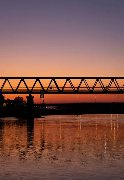 Uma Vista Hipnotizante Uma Longa Ponte Pôr Sol Cênico — Fotografia de Stock