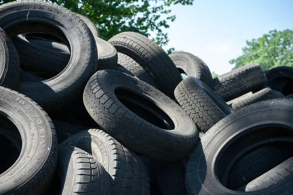 Closeup Shot Pile Old Car Tires — Stock Photo, Image