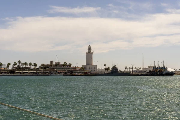 Una Hermosa Vista Mar Rodeado Edificios Bajo Cielo Nublado Málaga — Foto de Stock