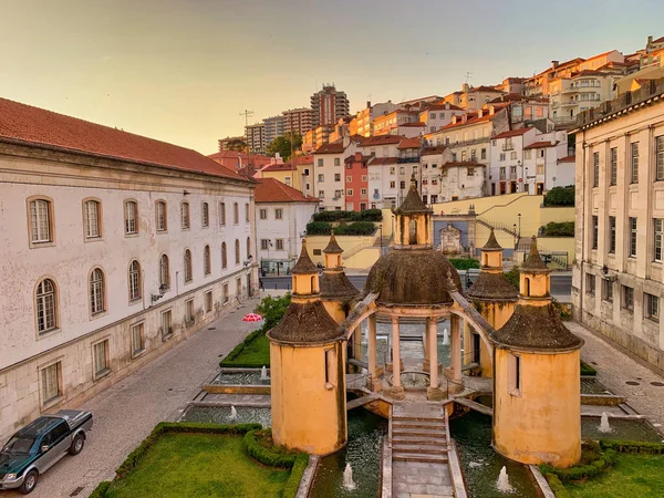 Uma Foto Deslumbrante Claustro Histórico Manga Coimbra Portugal — Fotografia de Stock