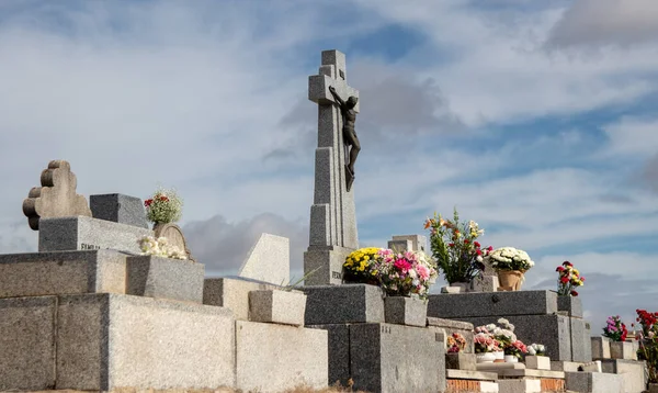 Кладовищі Альмудена Мадриді Іспанія Було Знято Гробницю Пам Ятники — стокове фото
