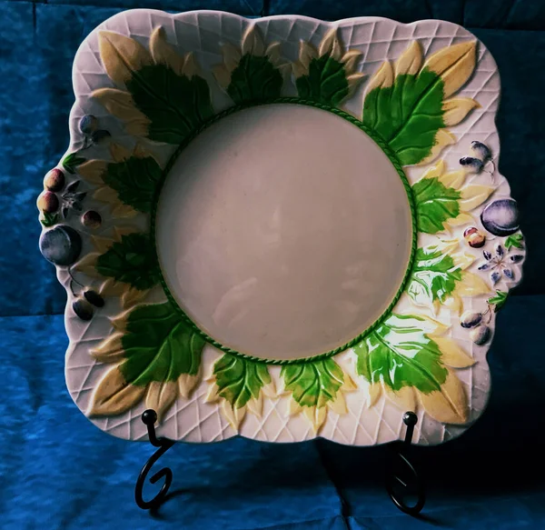 Closeup Ornamented Vintage Ceramic Plate — Stock Photo, Image