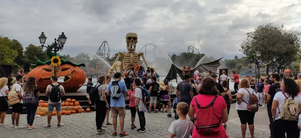 Salo Spanien September 2019 Familien Port Aventura Während Der Halloween — Stockfoto