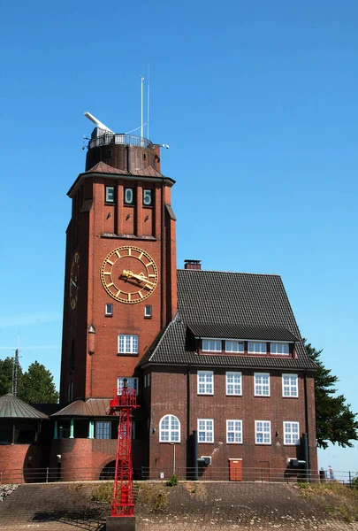 Plano Vertical Torre Guía Finkenwerder Alemania — Foto de Stock