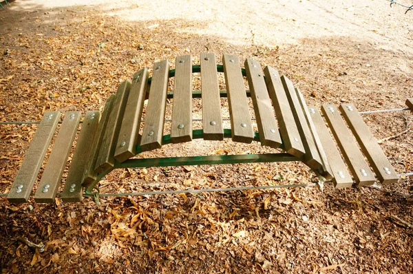 Gros Plan Pont Bois Voûté Dans Parc Pour Enfants — Photo