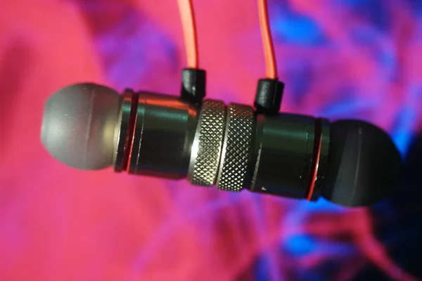 Closeup Shot Magnetic Earphones — Stock Photo, Image