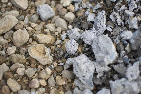 Yerdeki Taş Çakıl Taşlarından Yüksek Açılı Bir Atış — Stok fotoğraf