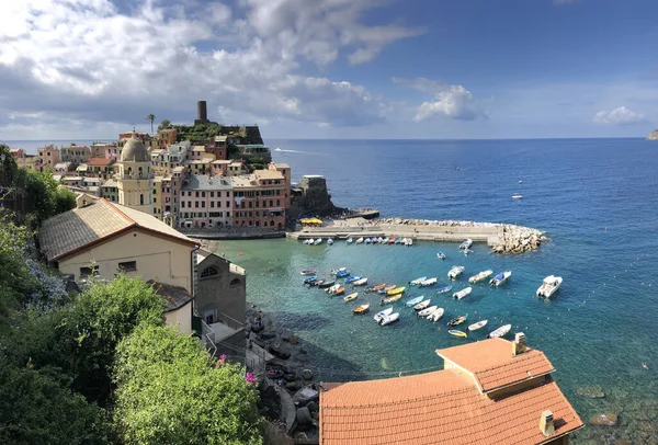 Vernazza Itália Agosto 2020 Panorama Uma Das Cinque Terre Italianas — Fotografia de Stock