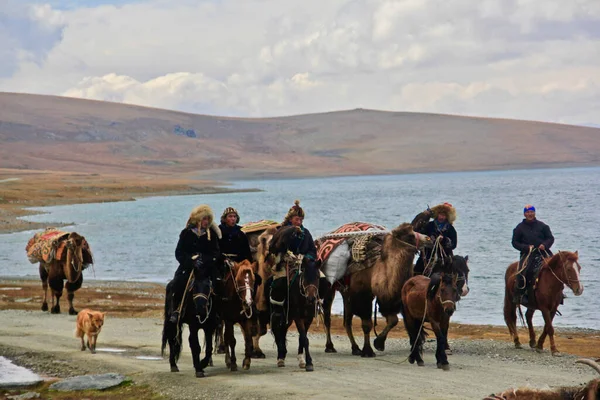 Ulgii Mongolia Września 2019 Łowcy Orłów Mongolii Rejonie Gór Golden — Zdjęcie stockowe