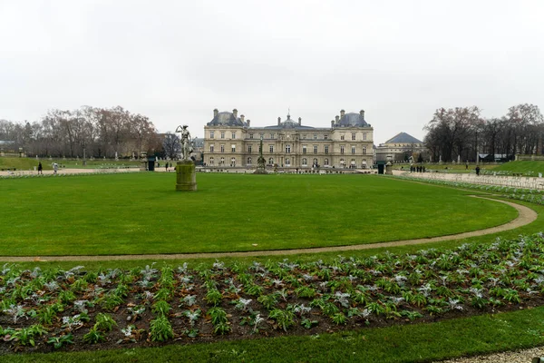 Μια Εκπληκτική Φωτογραφία Των Όμορφων Κήπων Του Λουξεμβούργου Στο Παρίσι — Φωτογραφία Αρχείου