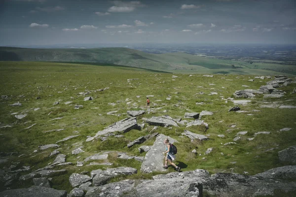 Oakehampton Vereinigtes Königreich Juni 2018 Wandergruppe Auf Dem Dartmoor — Stockfoto