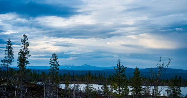 Panoramabild Över Ett Vackert Landskap Molnig Himmel — Stockfoto