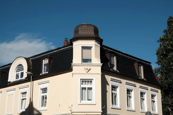 Une Façade Une Maison Moderne Sous Ciel Bleu Oerlinghausen — Photo