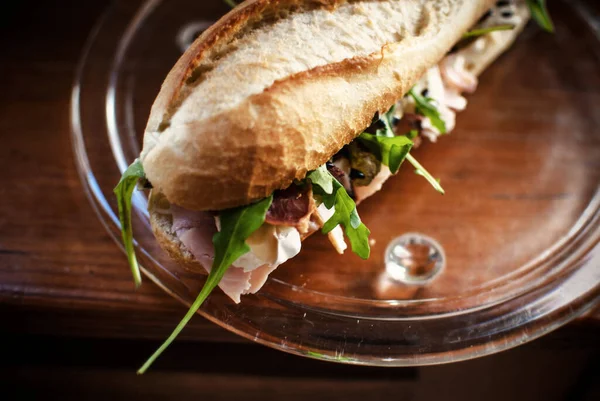 Primer Plano Sándwich Deliciosamente Hecho —  Fotos de Stock