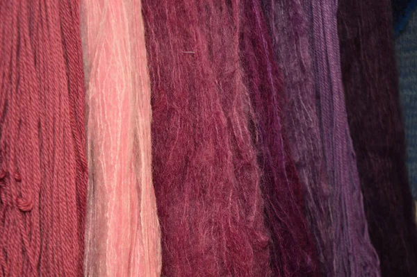 Primer Plano Diferentes Lanas Tela Color Rosa Púrpura Mercado — Foto de Stock